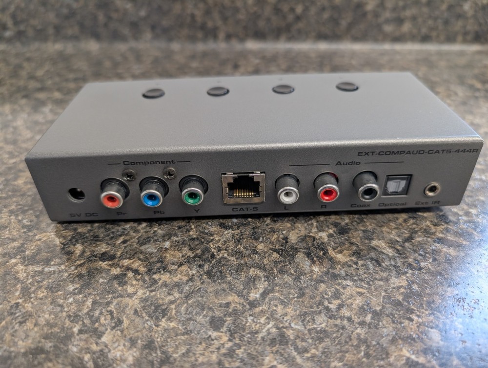 Gefen 4X4 Component Matrix Over Cat-5R Receiver with IR Extension