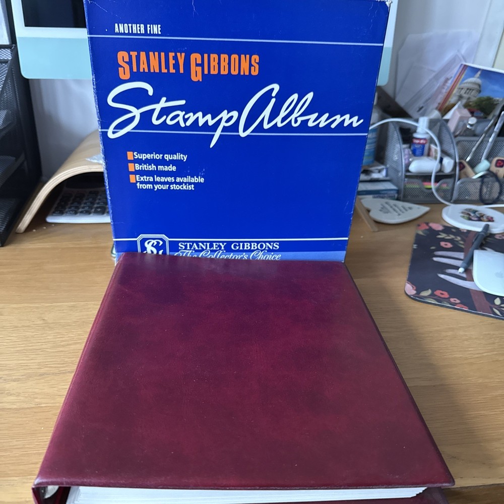 Stanley Gibbon Stamp RED Album No Stamps AUSTRALIA 1913 Onwards