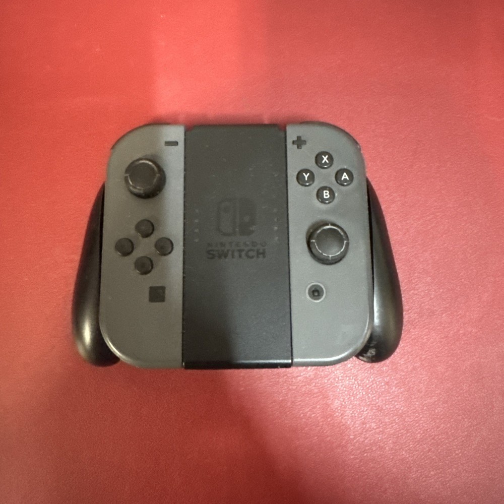 Nintendo Joy-Con Wireless Controllers Gray Pair with Joy-Con Grip for Switch