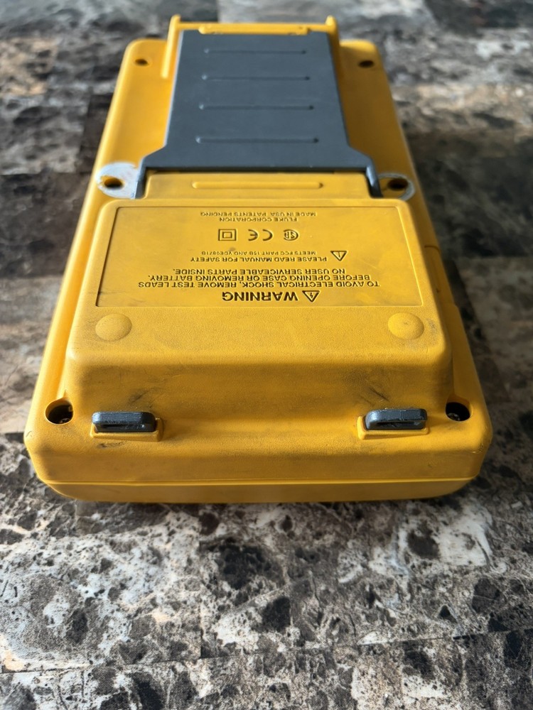 Fluke 743 Documenting Process Calibrator