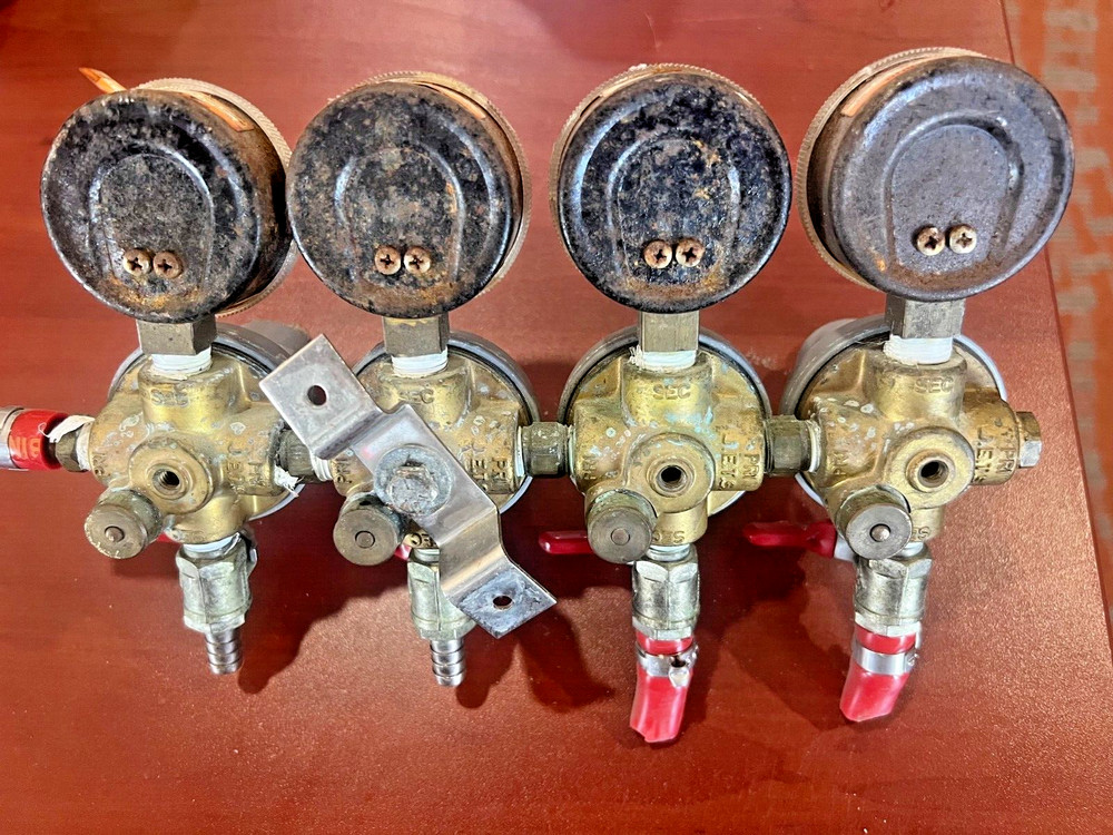 Four Product Secondary CO2 Regulator
