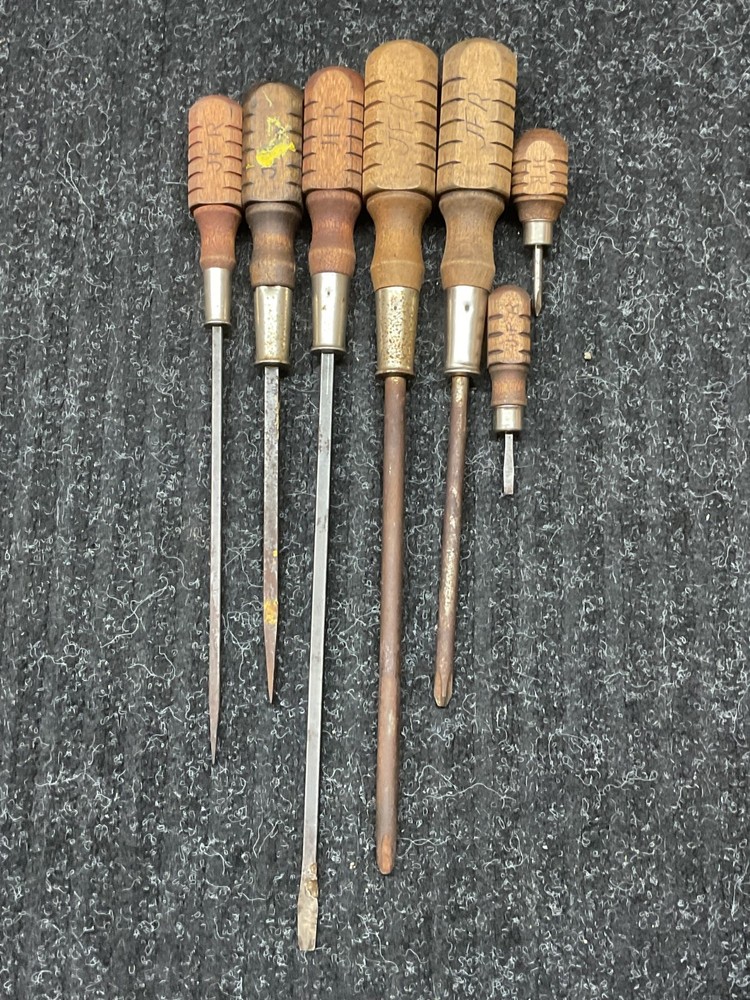 Vintage Mac Tools Wood Handled 7 Piece Screwdriver Set