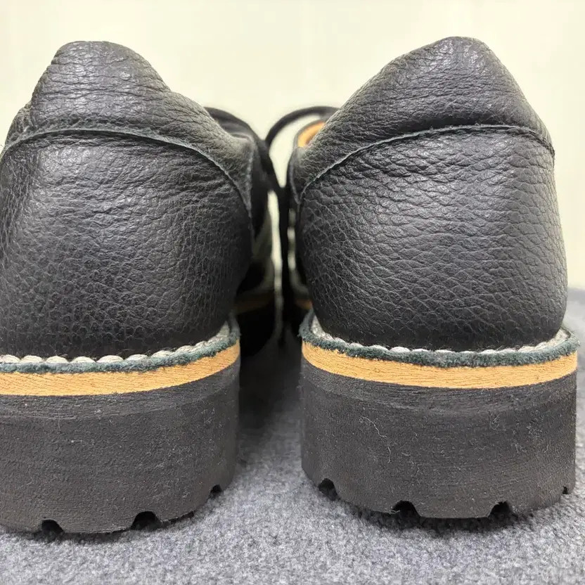 Solovierre Boots - New Official