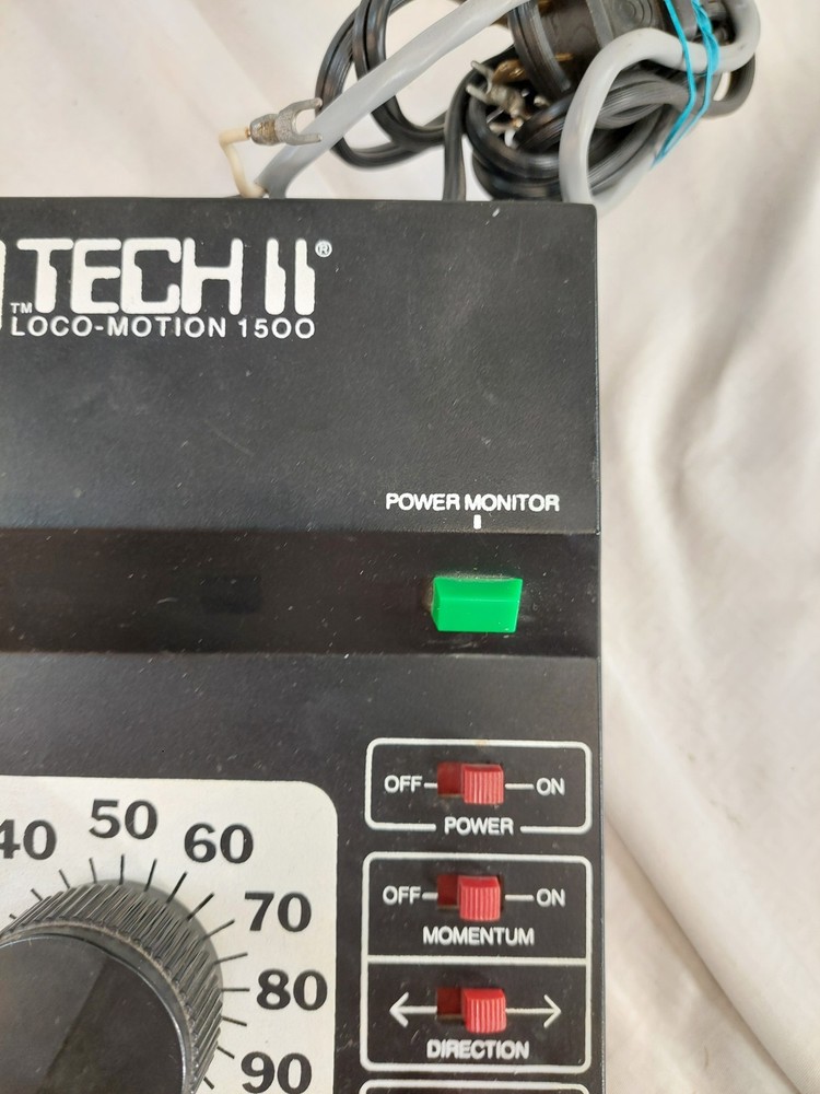 MRC Tech II Loco-Motion 1500 Train Controller. HO. Nice,Clean.