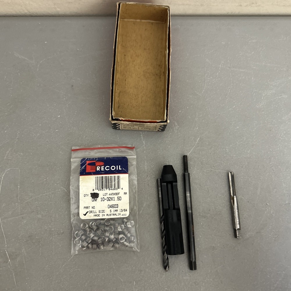 HeliCoil Thread Repair Kit 4952-3 Partial kit with Thread inserts 1.5D About 30