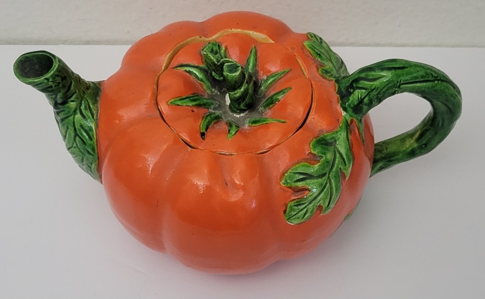 Vintage Japan Tomato Teapot