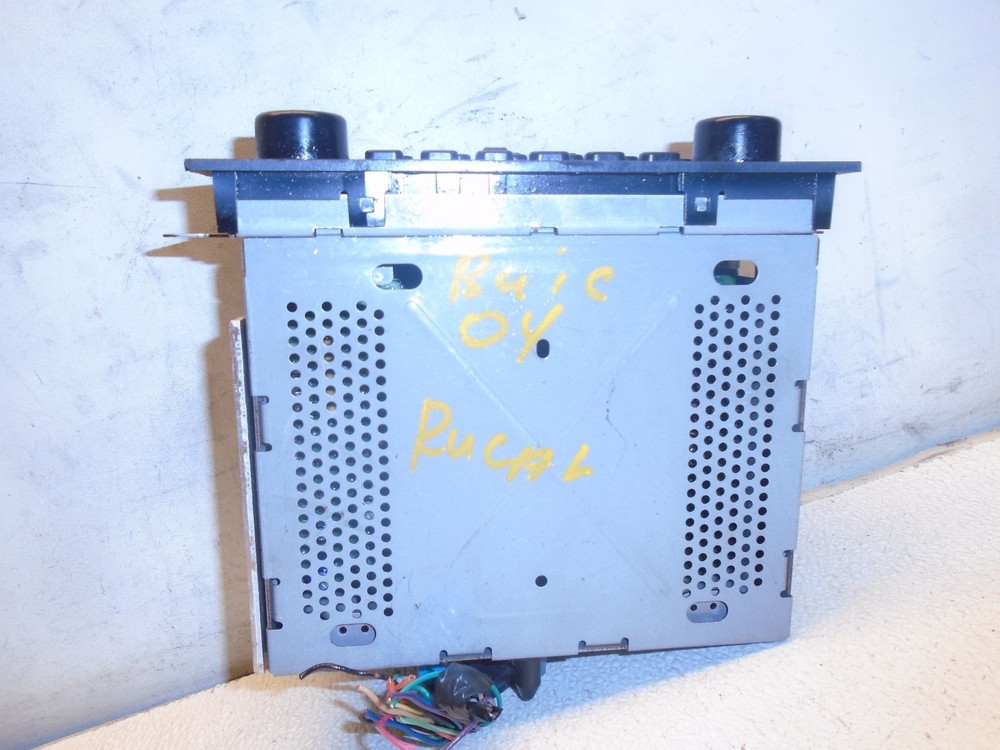 2004 Buick Regal Radio CD Player 10352075