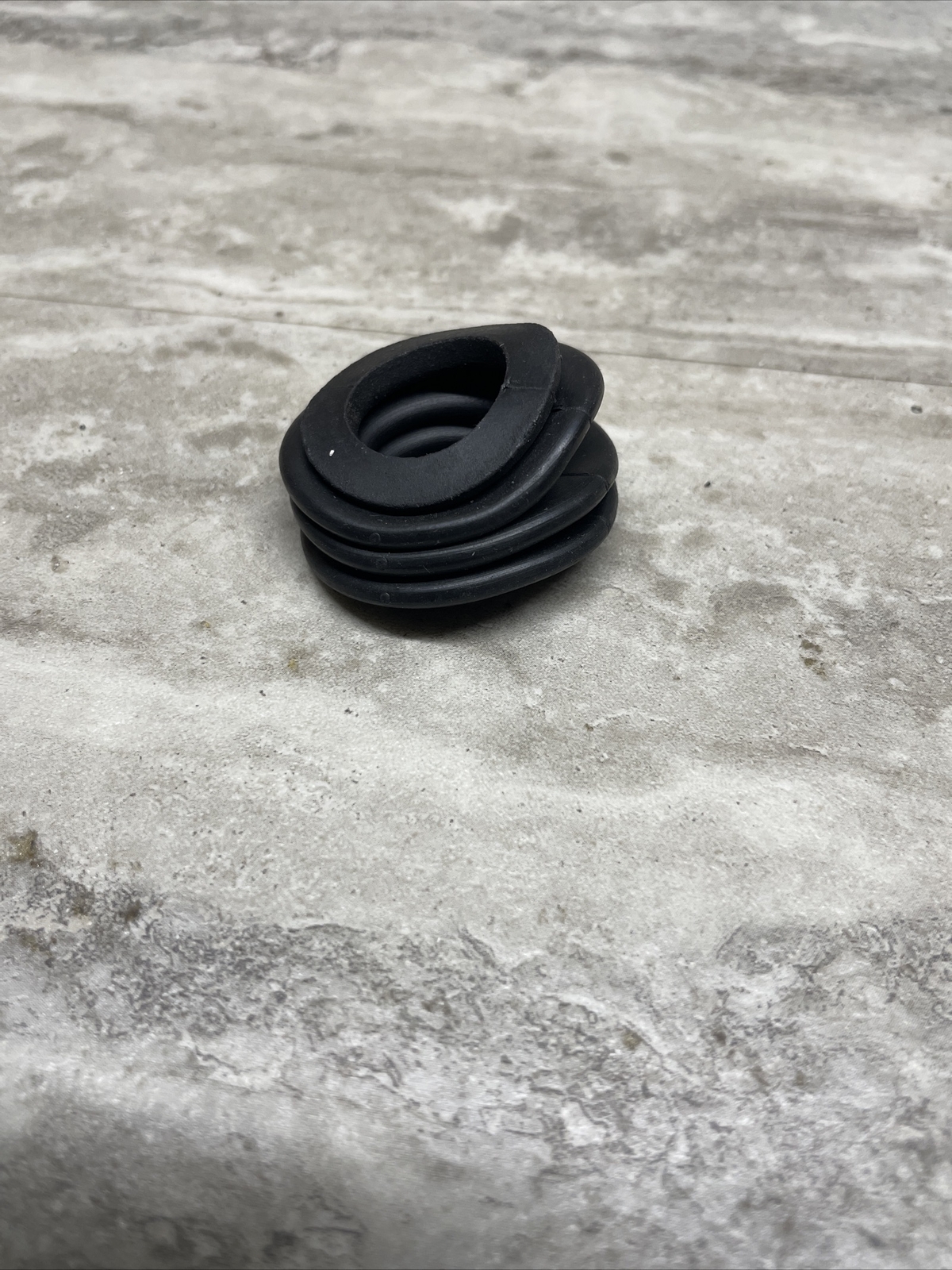 Eaton 33200-304 Boot For Hydraulic Valve, New