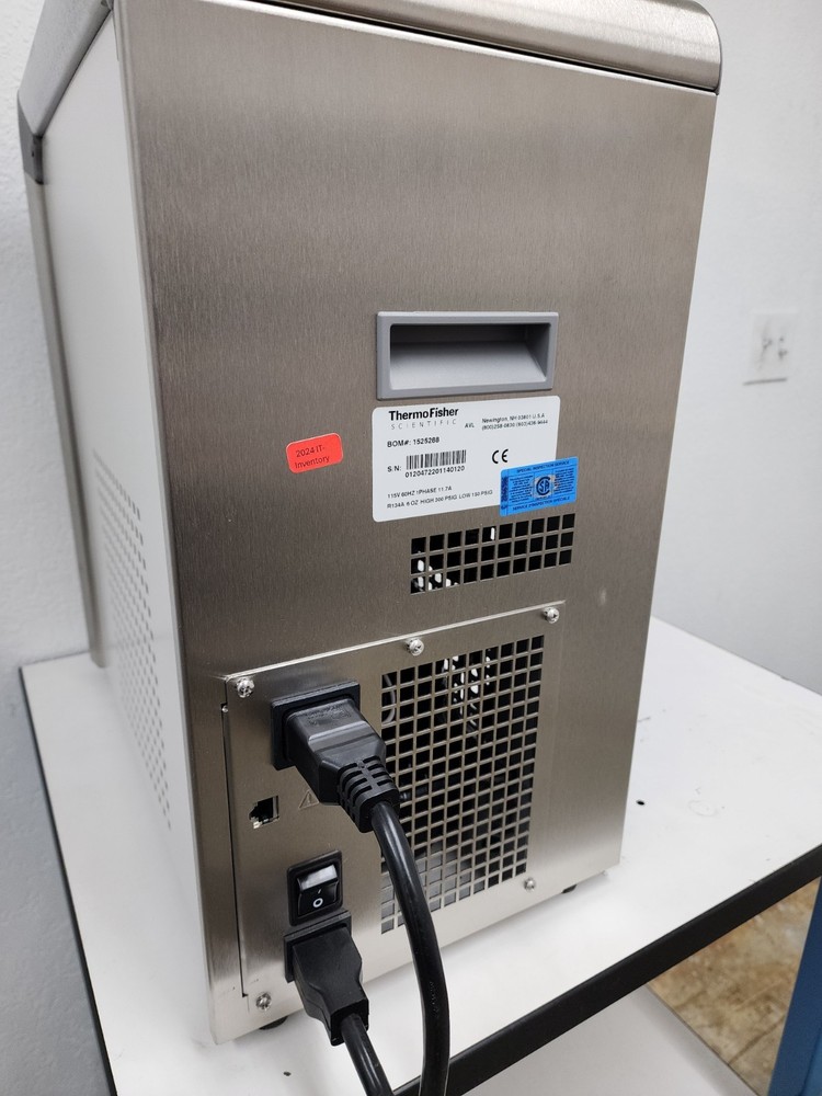 Thermo HAAKE A28 Chiller Recirculating Bath w/ SC100 Digital Controller, Working