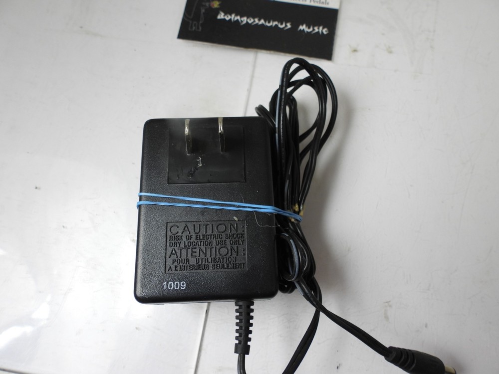 Original Danelectro DA-1 Zero Hum 9-Volt DC Power Supply Effects Pedal Adapter