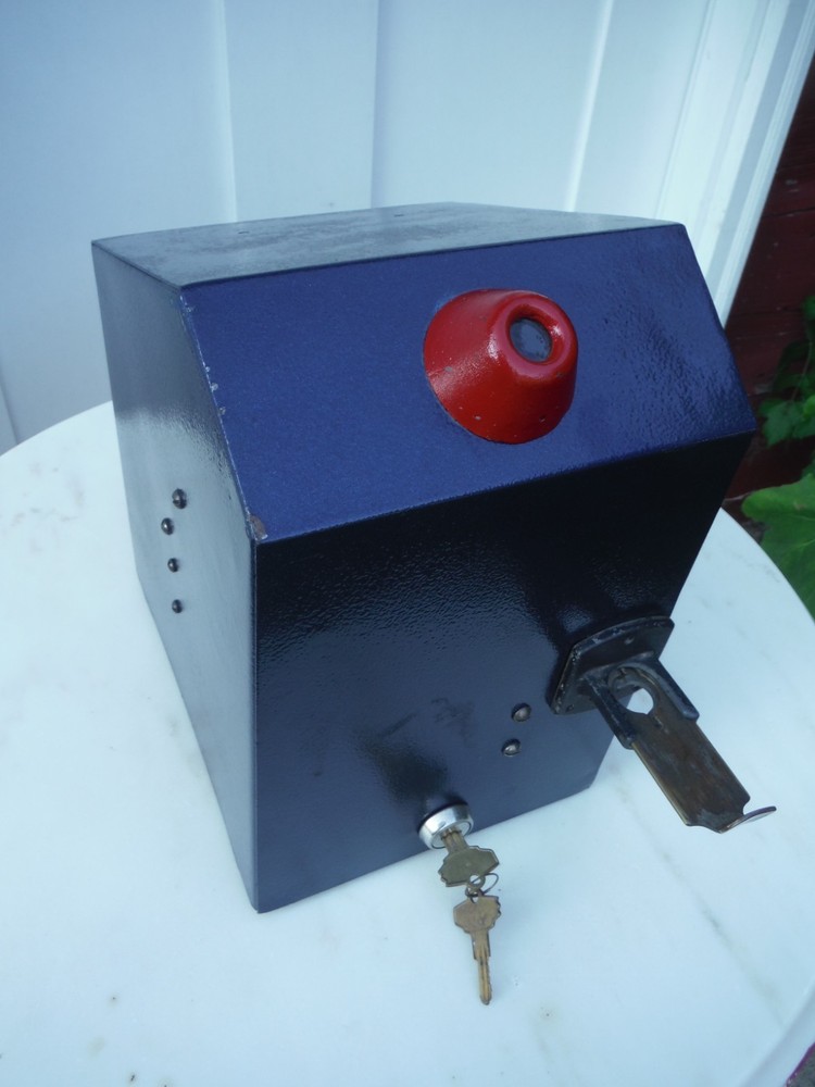 Rare Vintage Mutoscope Risque Peep Show / Working Condition