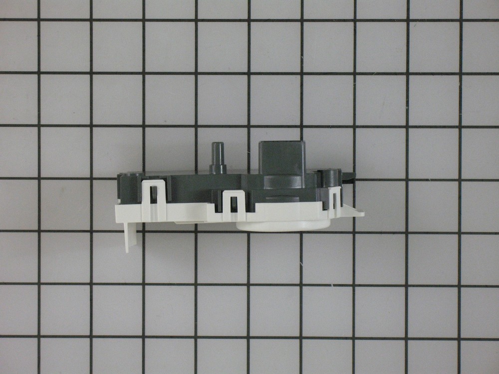 137431200 LOCK OEM
