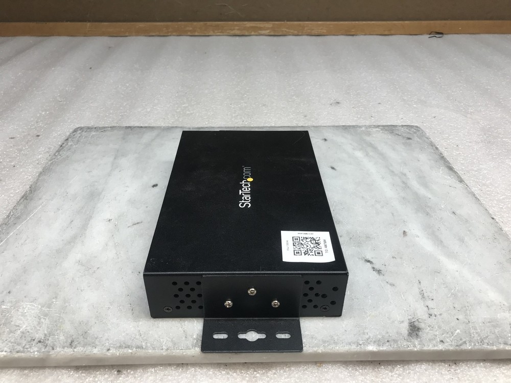 StarTech ISE8100POE Unmanaged POE Ethernet Switch - Power Cable Inc