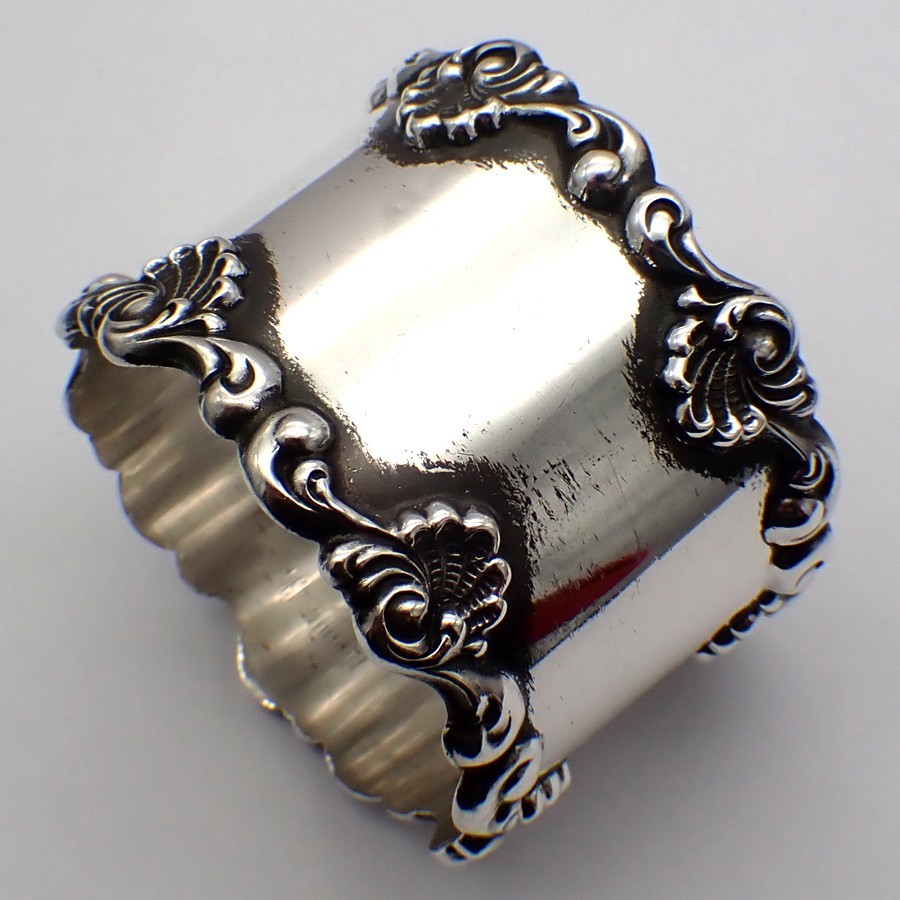 Shell Scroll Napkin Ring Towle Sterling Silver Mono Stella