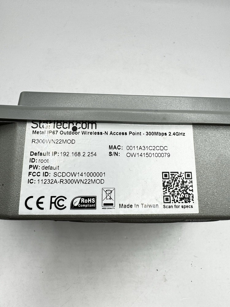 StarTech.com Metal IP67 Wireless POE Access Point - 300Mbps 2.4GHz - E26