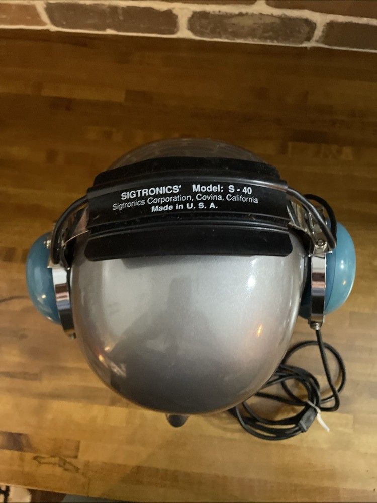 Aviation Headset, Sigtronics Model S-40 UNTESTED Left Earpiece Broken