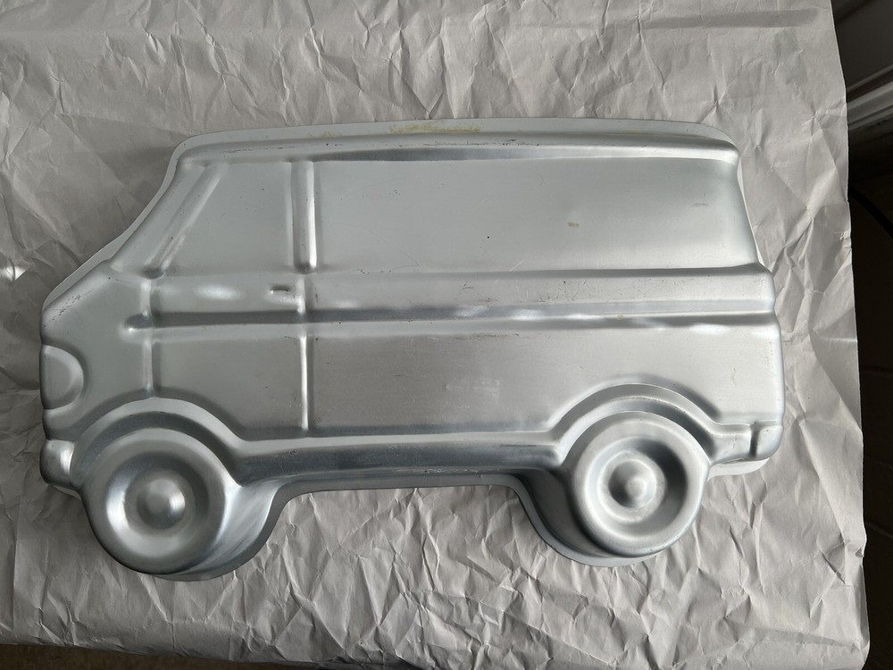 VINTAGE WILTON BAKING PANS