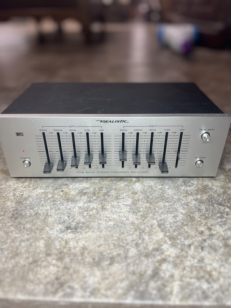 Realistic 31-1988A Five Band Stereo Frequency Equalizer