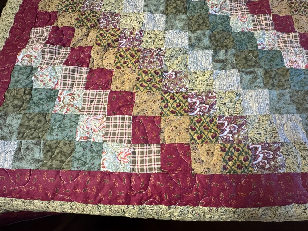 Queen Size Machine Pieced And quilted Patchwork Quilt one left