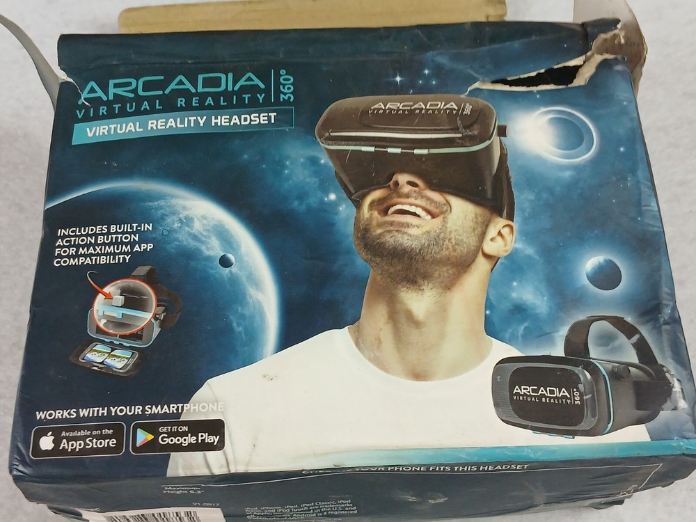 ARCADIA Virtual Reality 360 Head Set Use with Smart Phones
