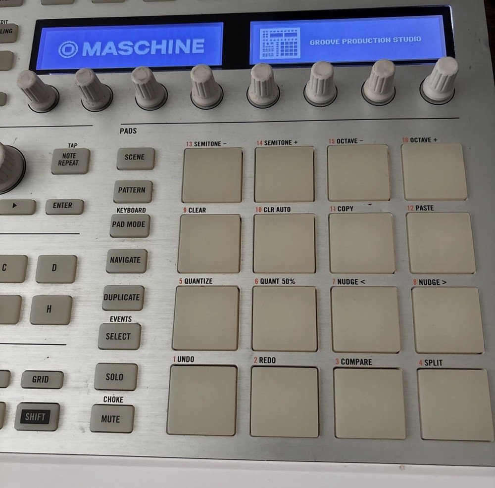 Native Instruments Maschine MK2 White MIDI Controller – Tested – Excellent Condi