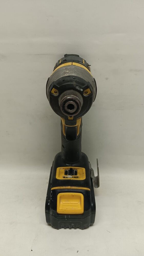 Dewalt DCF887 1/4 INCH IMPACT DRILL