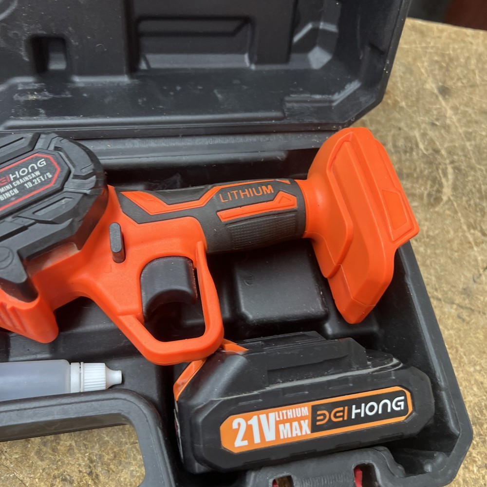 Deihong 21v Lithium Max 6” Mini Chainsaw Kit