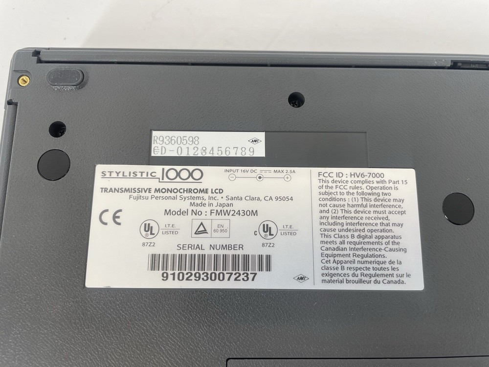 READ Fujitsu Stylistic 1000 FMW2430M Tablet PC UNTESTED