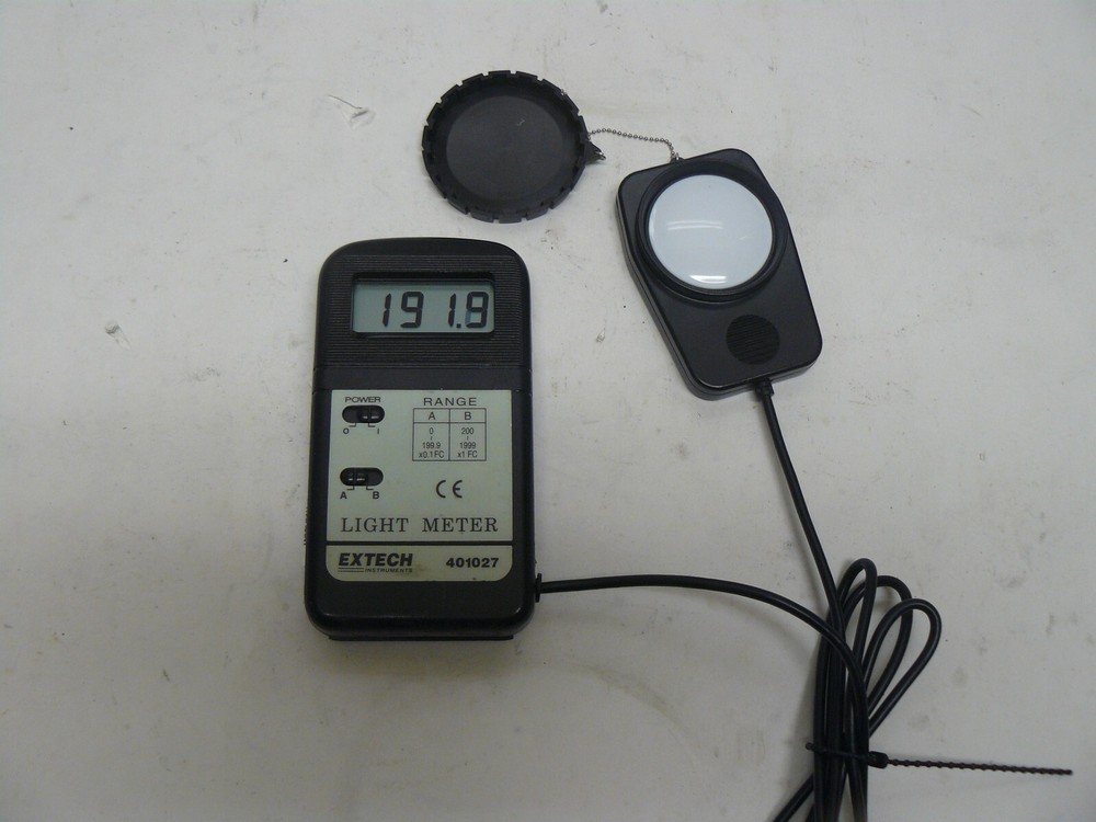 EXTECH Instruments 401027 light meter