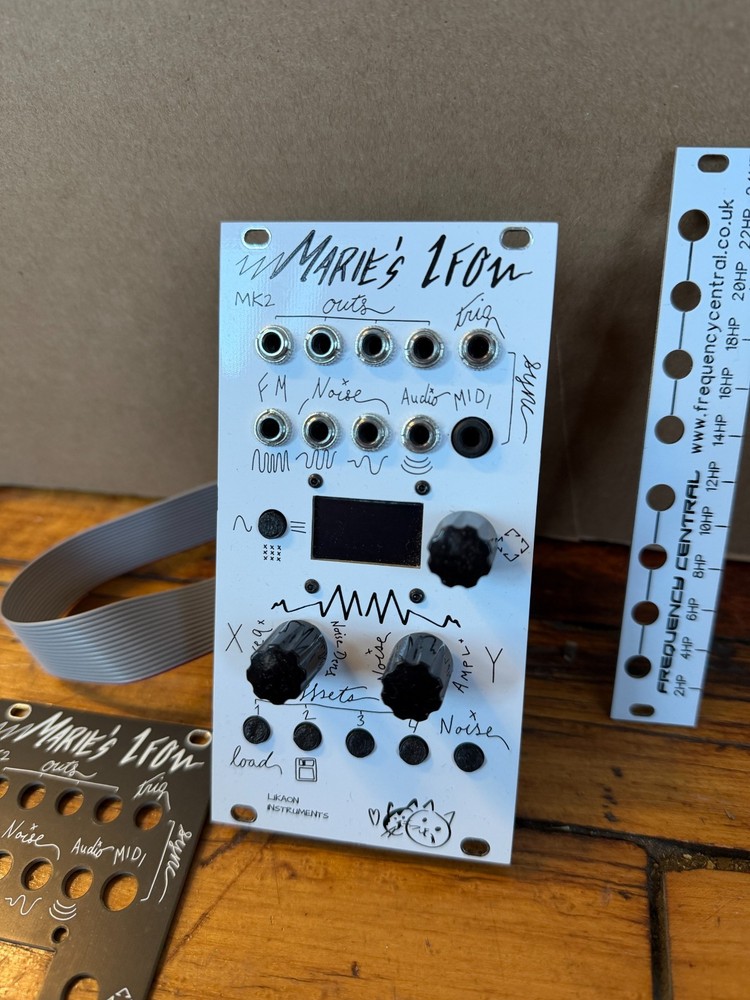 Likaon Instruments Marie's LFO Eurorack Module