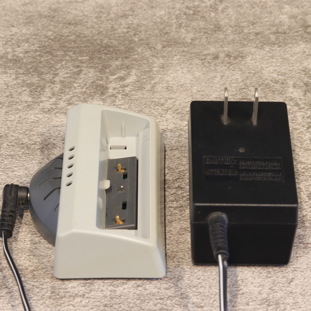 SHARP MD-ST600 Blue Portable MD Player MDLP Tested Working w/ Remote & Stand