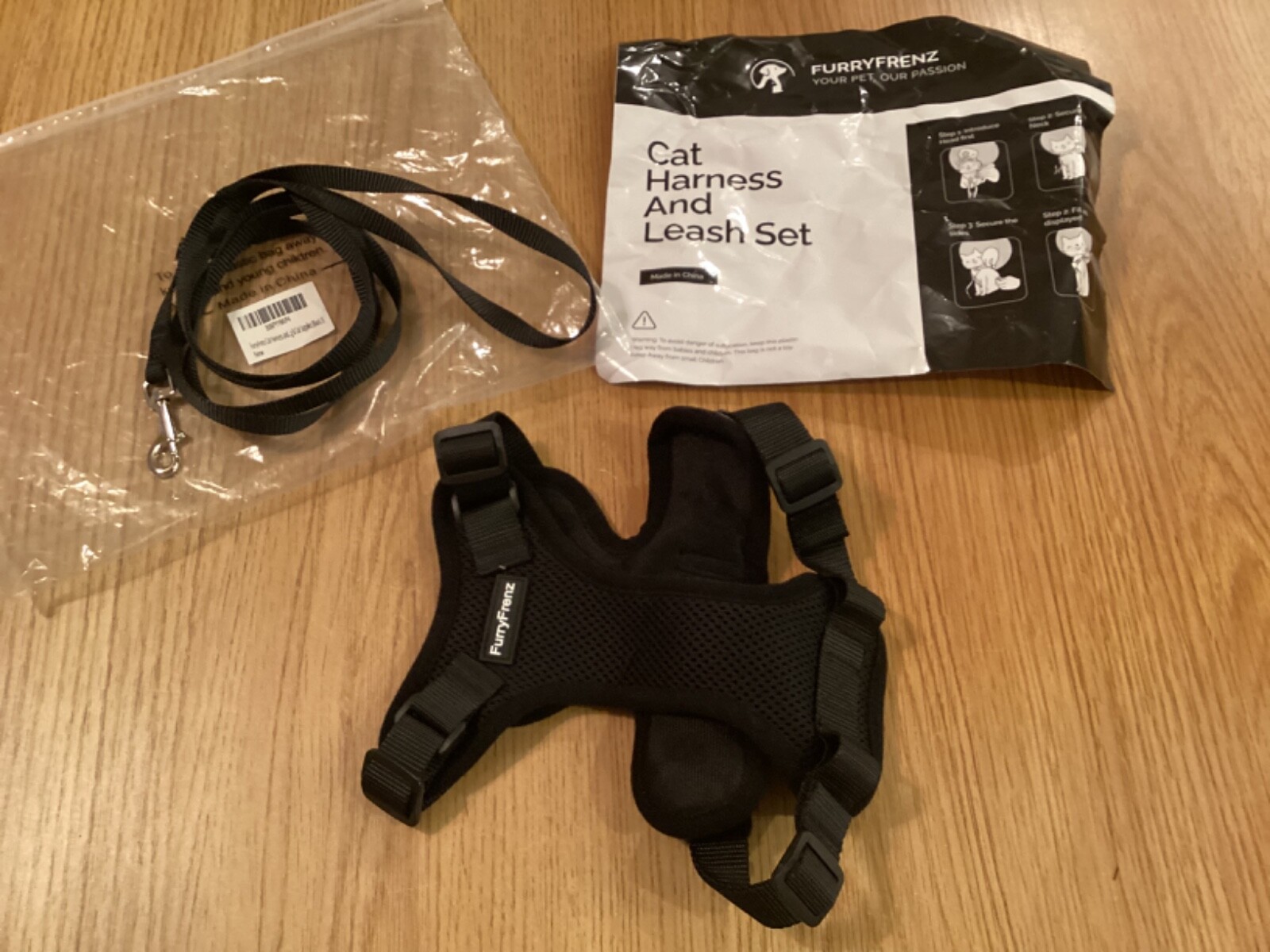 FurryFrenz Cat Harness and Leashet for Walking | Breathable Sz: S Black