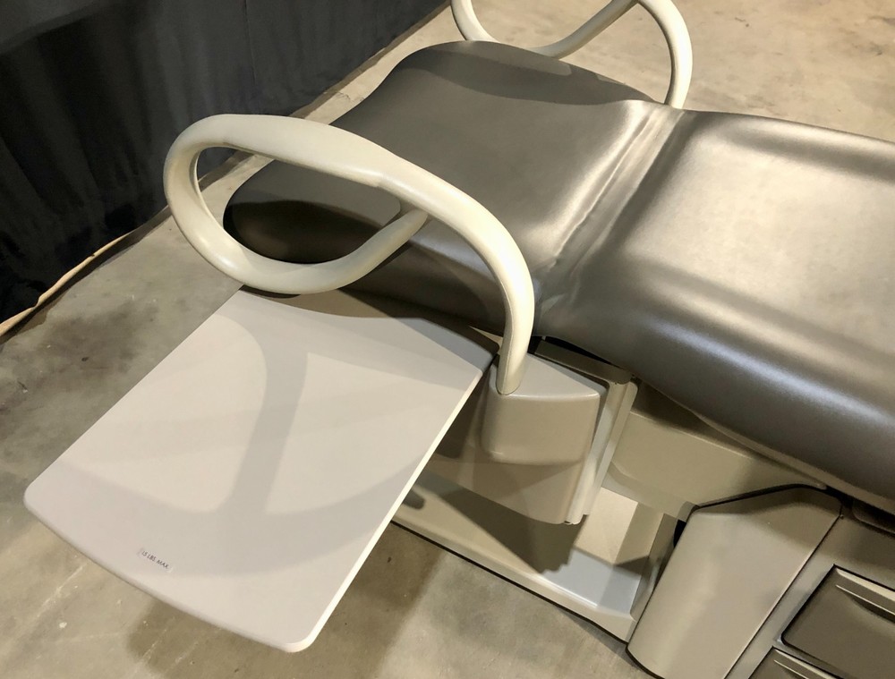 Brewer 6500 Access High-Low Exam Table