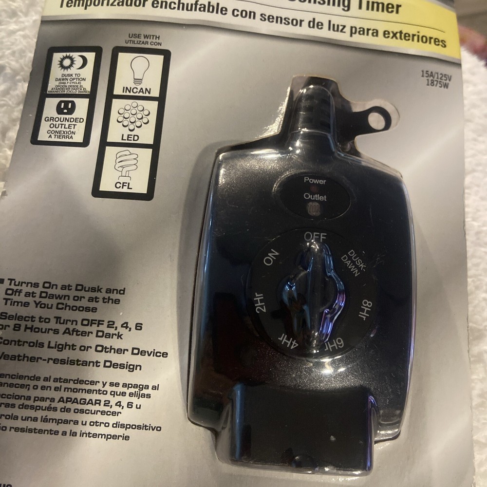 Defiant Outdoor Plug-In Light Sensing Timer
