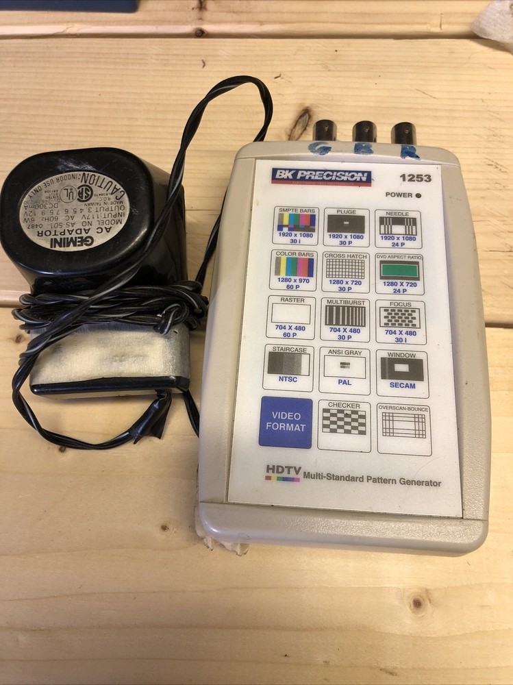 BK PRECISION 1253 Handheld HDTV Pattern Generator