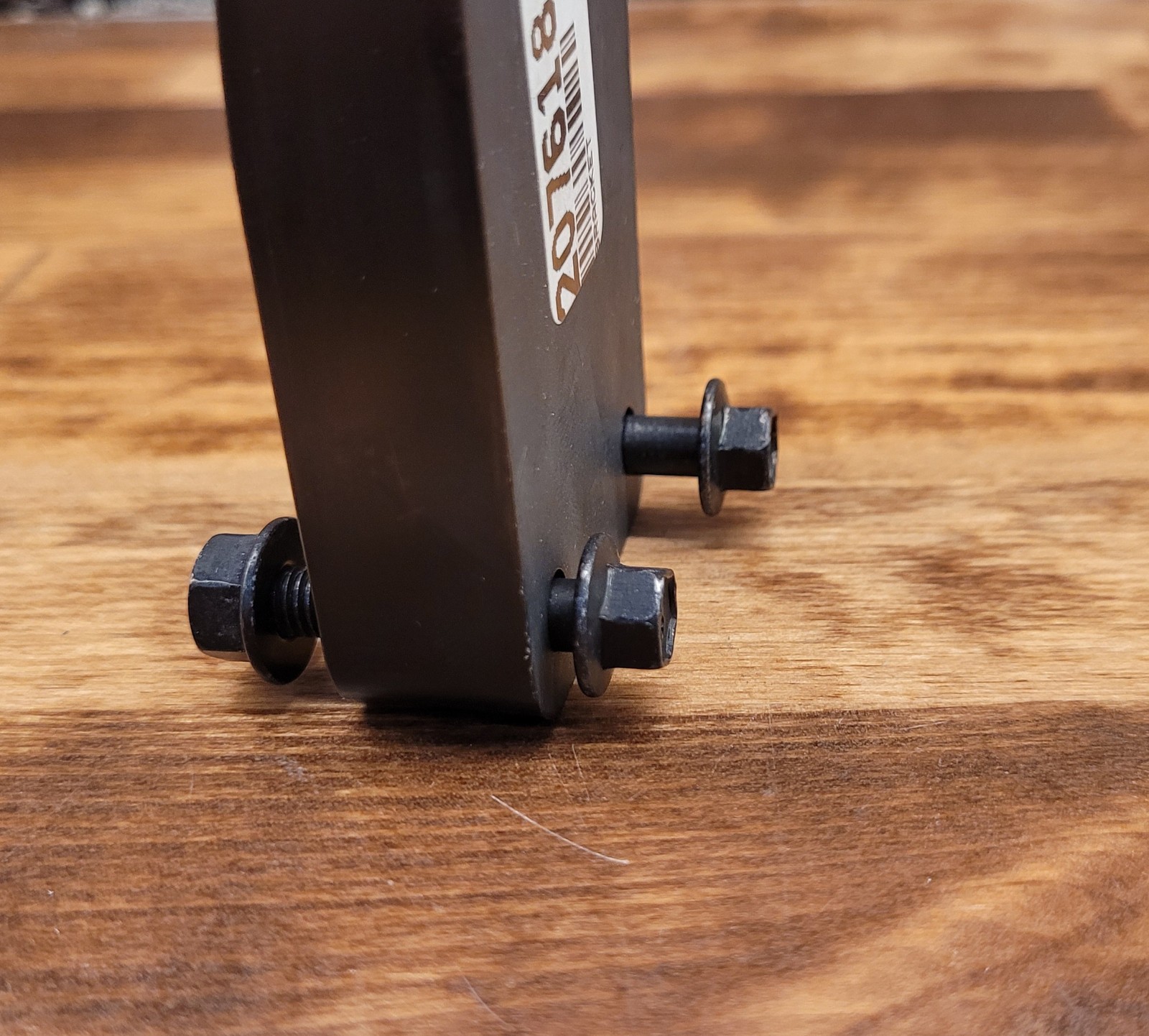 Genuine Volvo Cab Leveling Valve with Rod & Brackets + Screw 23270961