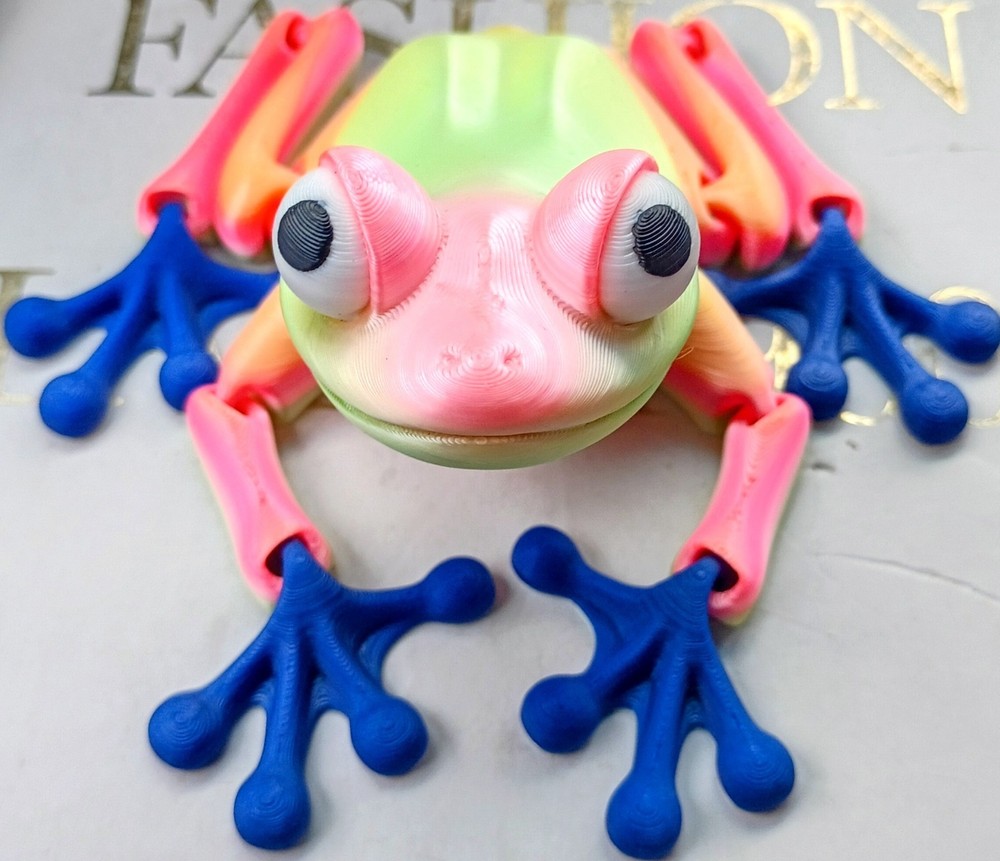 Life Size Bull Frog From 3D Printer 🔥🔥