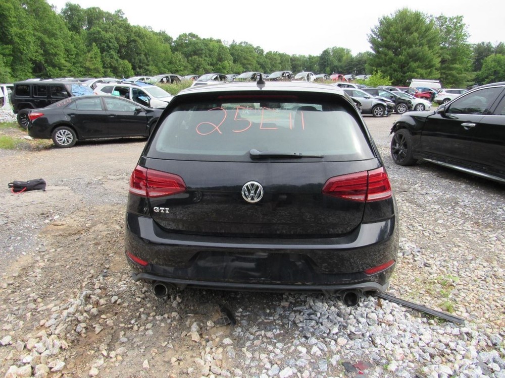 GTI 2018 Glove Box 1048596