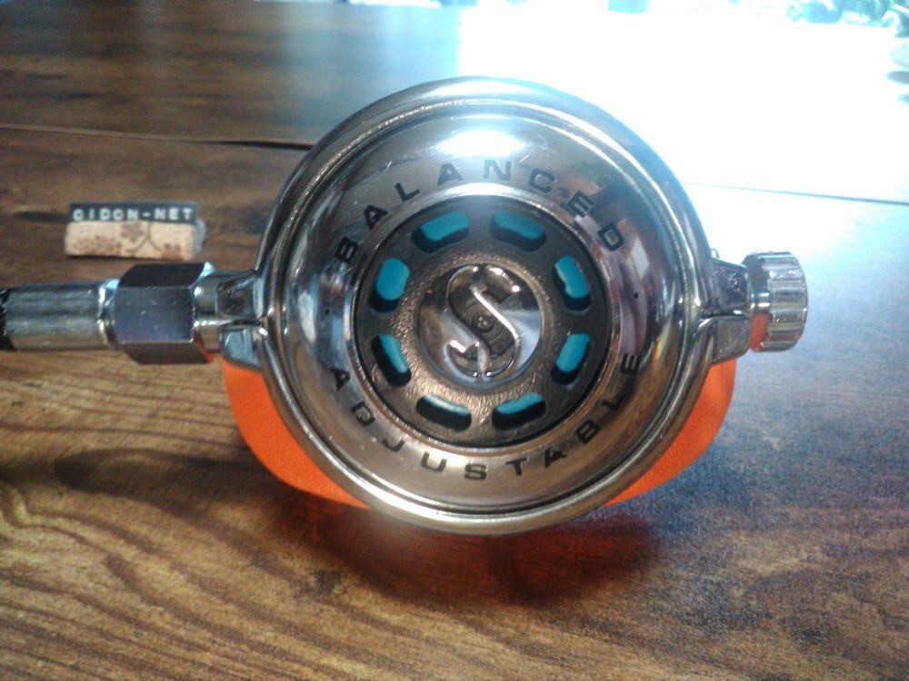 Vintage Scubapro Balanced Adjustable Second-Stage 2902748, Good Cndition.