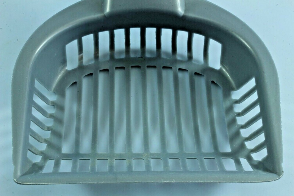 Wide Cat Litter Scooper.