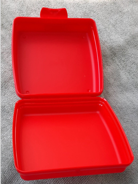 Tupperware Eco Plus Sandwich Keeper (Red)
