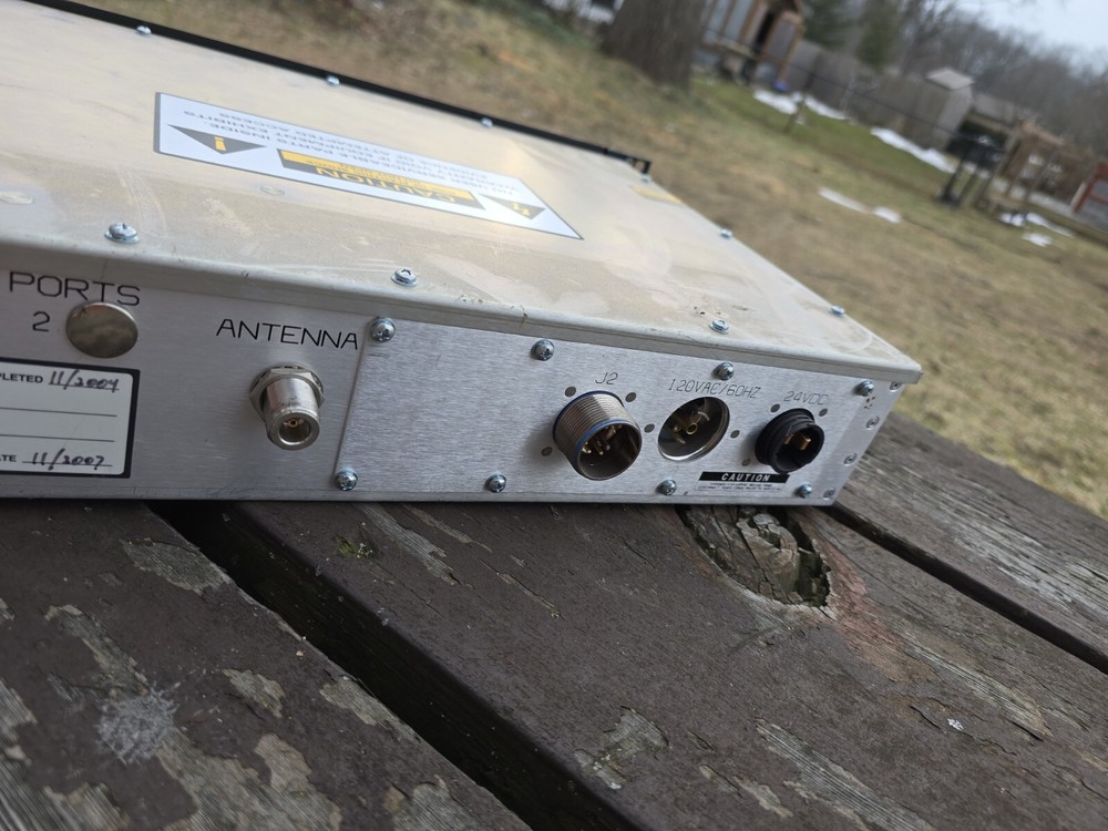 General Dynamics CM-200 VHF Receiver