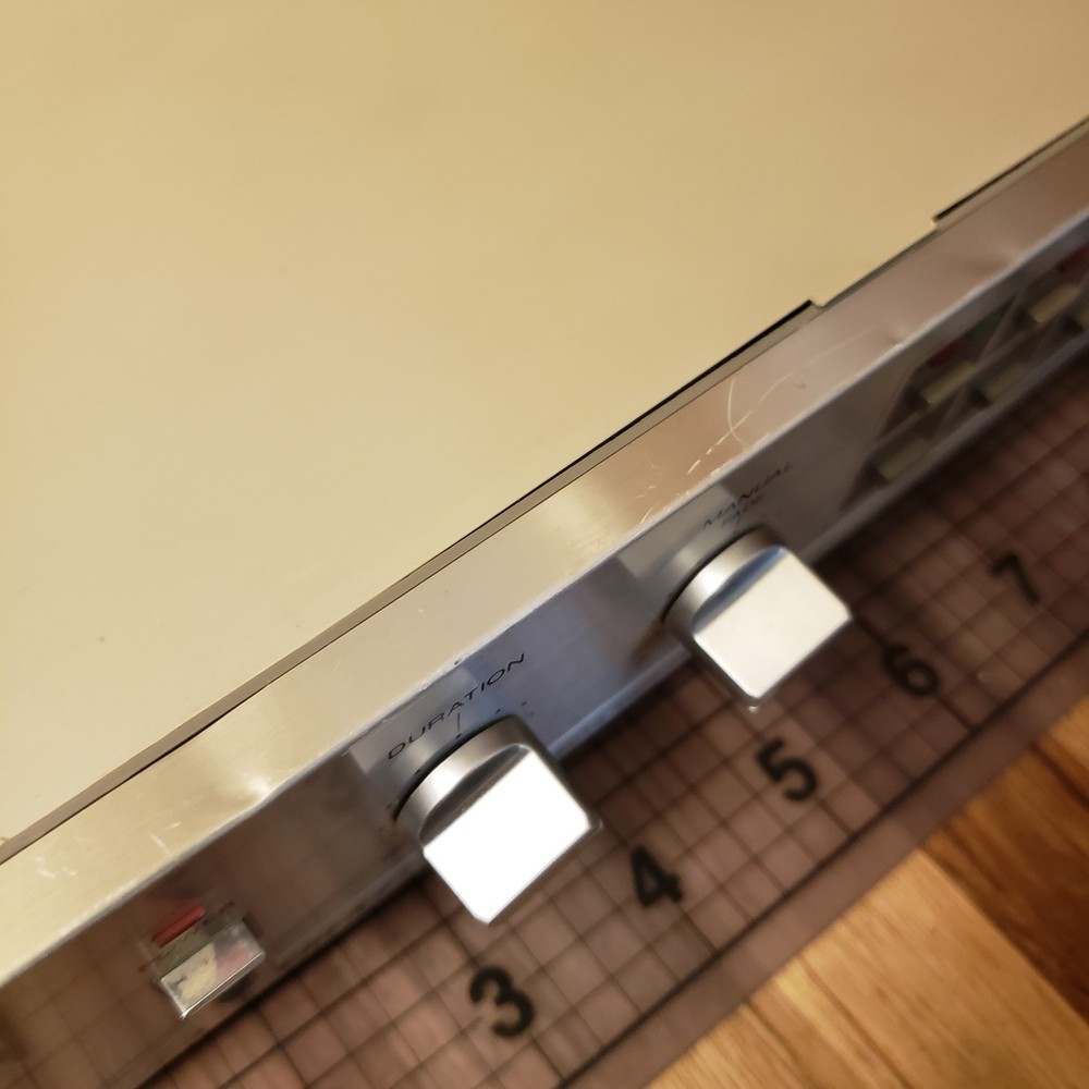 Archer 15-1274 Video Special Effects Switcher Analog POWERS ON, UNTESTED