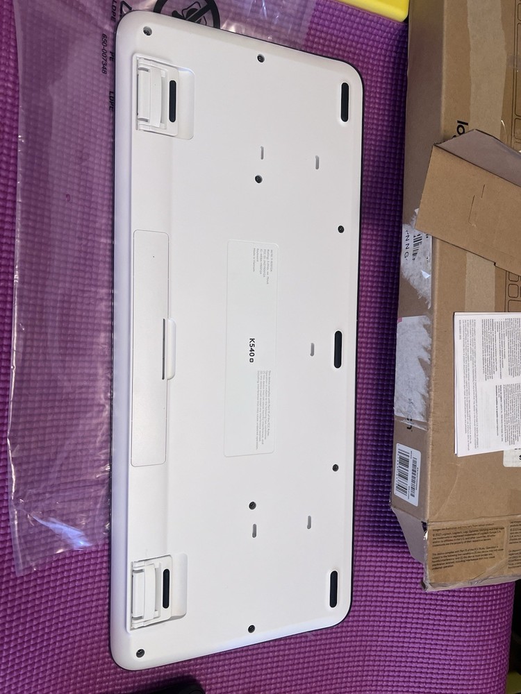 Logitech MK540 Advanced Wireless Keyboard and Mouse Combo for Windows,