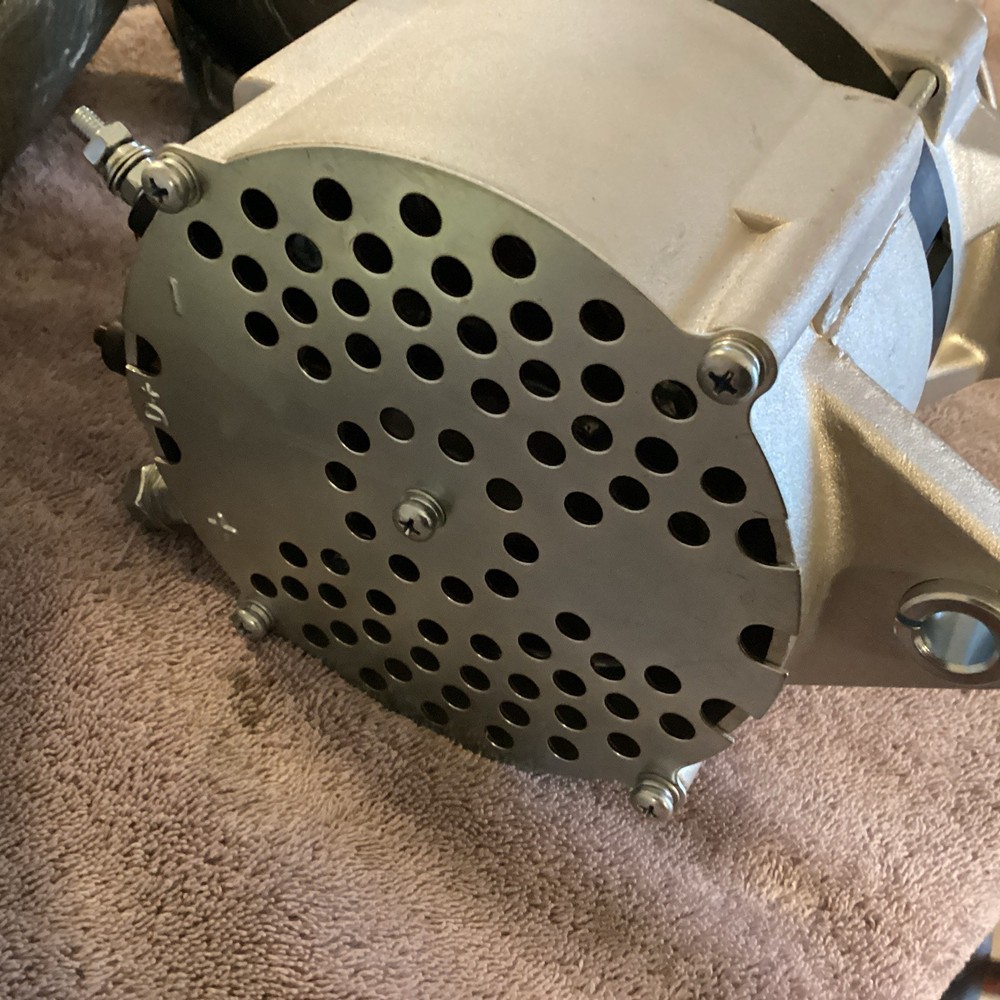 DIXIE….Alternator …..A-8262…..NEW😀