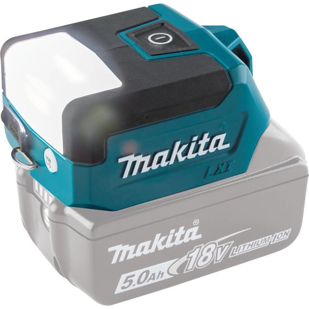 Makita 18V Lxt Compact L.e.d. Flashlight/power Source (Bare Tool)