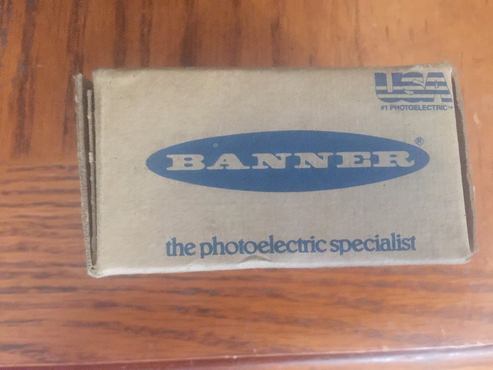 Banner Engineering  PL3M AMPLIFIER LED PLUG LOGIC MODULE 8PIN 12-18VDC New