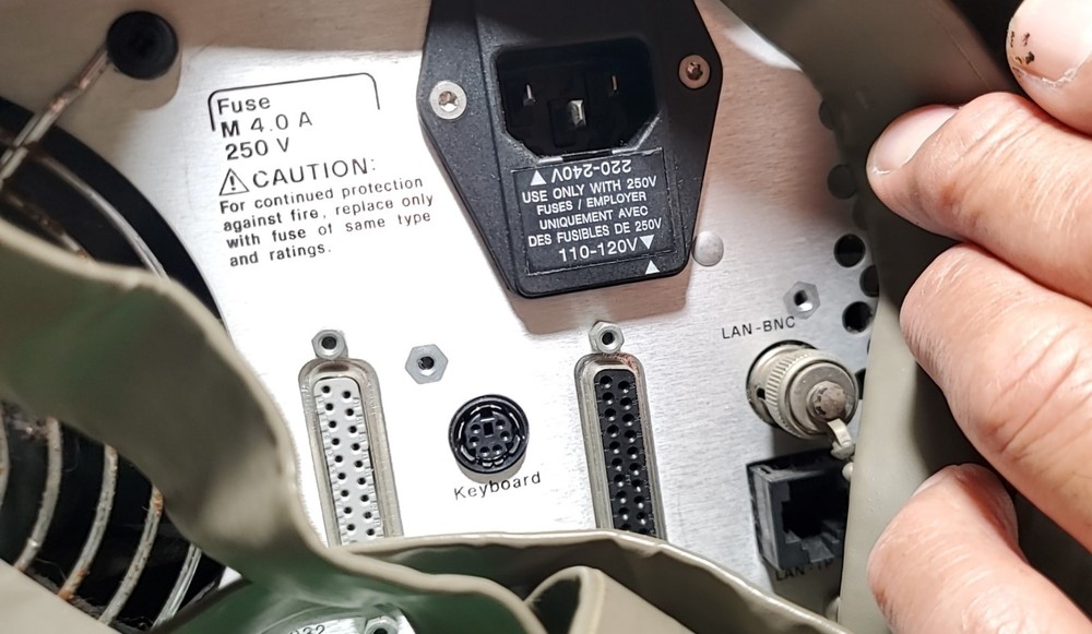 Hewlett-Packard 1672E Logic Analyzer