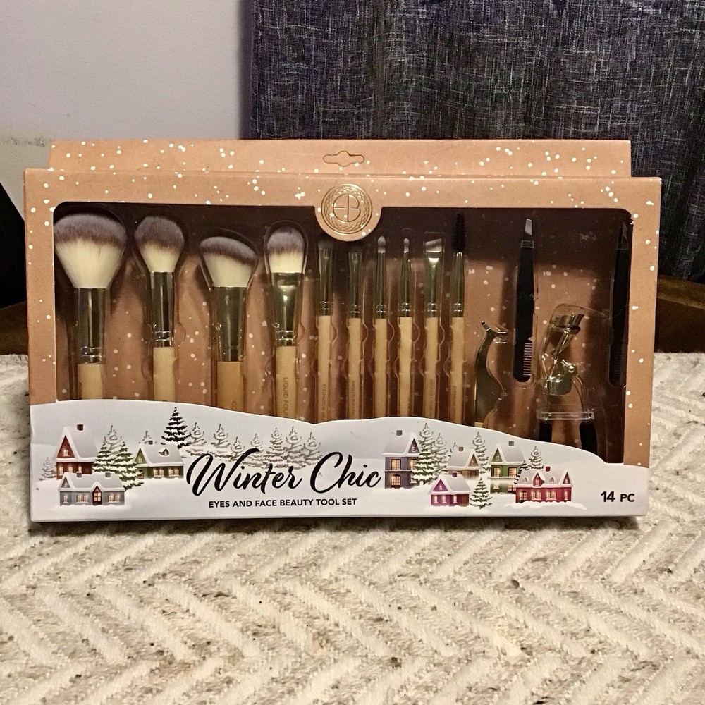 NIB Winter Chic Eyes & Face Tool Set - 14 Pcs