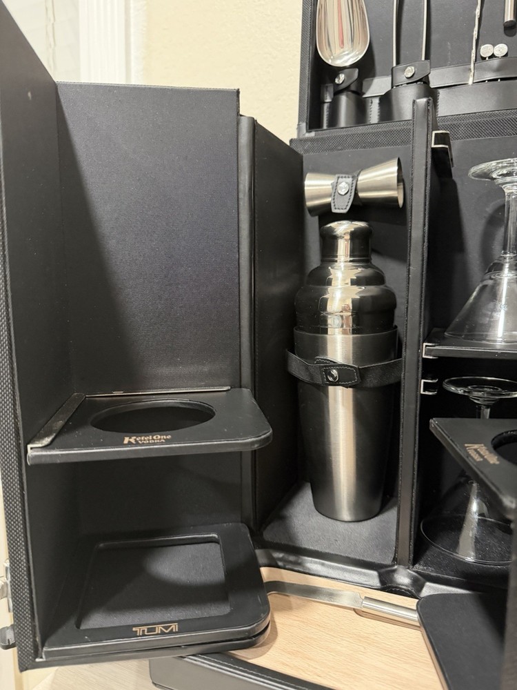 TUMI MIXOLOGY SET BAR